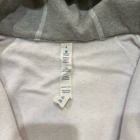 Lululemon Scuba Full-Zip Hoodie - Size 4 - Picture 3 of 3